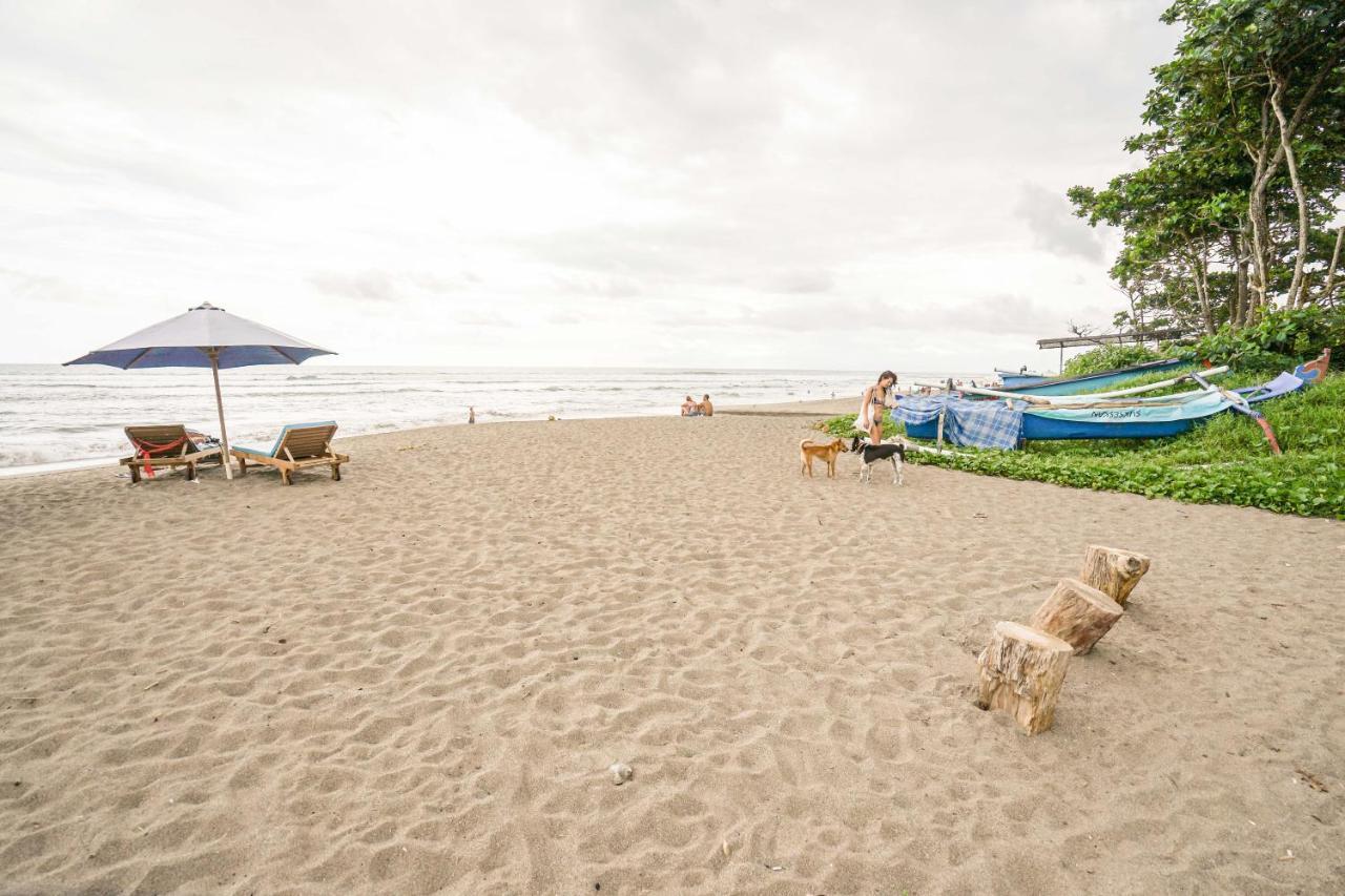 Nelayan Beach Resort By Kts Bali Чангу Экстерьер фото